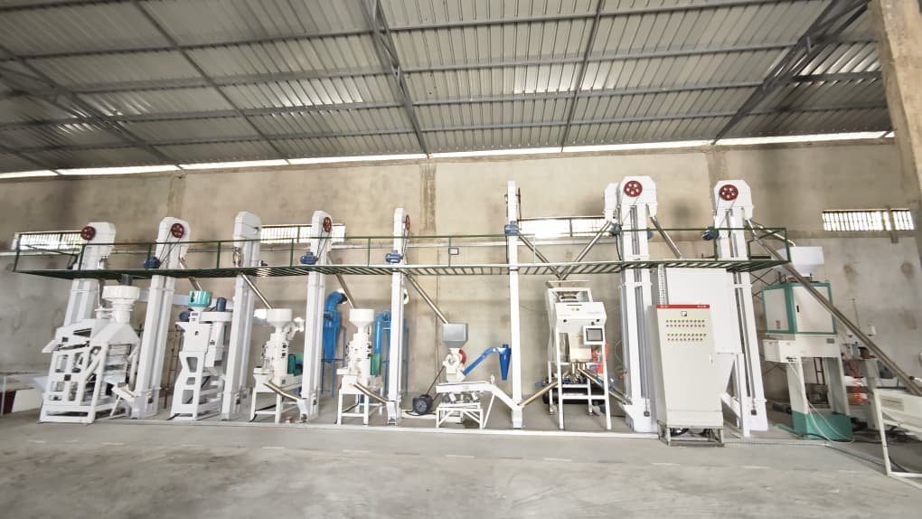 Two Fulanis processing facility in Forécariah, Guinea